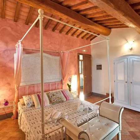Appartamento In Casale Toscano Orentano