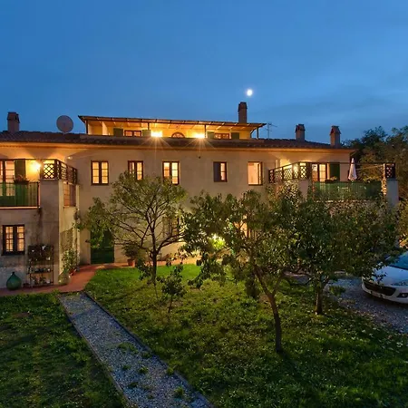 Appartamento In Casale Toscano Orentano