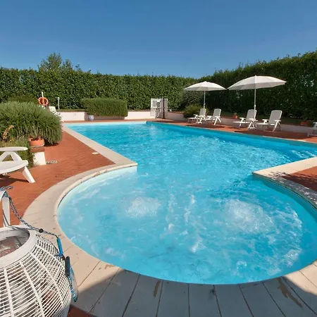 Appartamento In Casale Toscano *